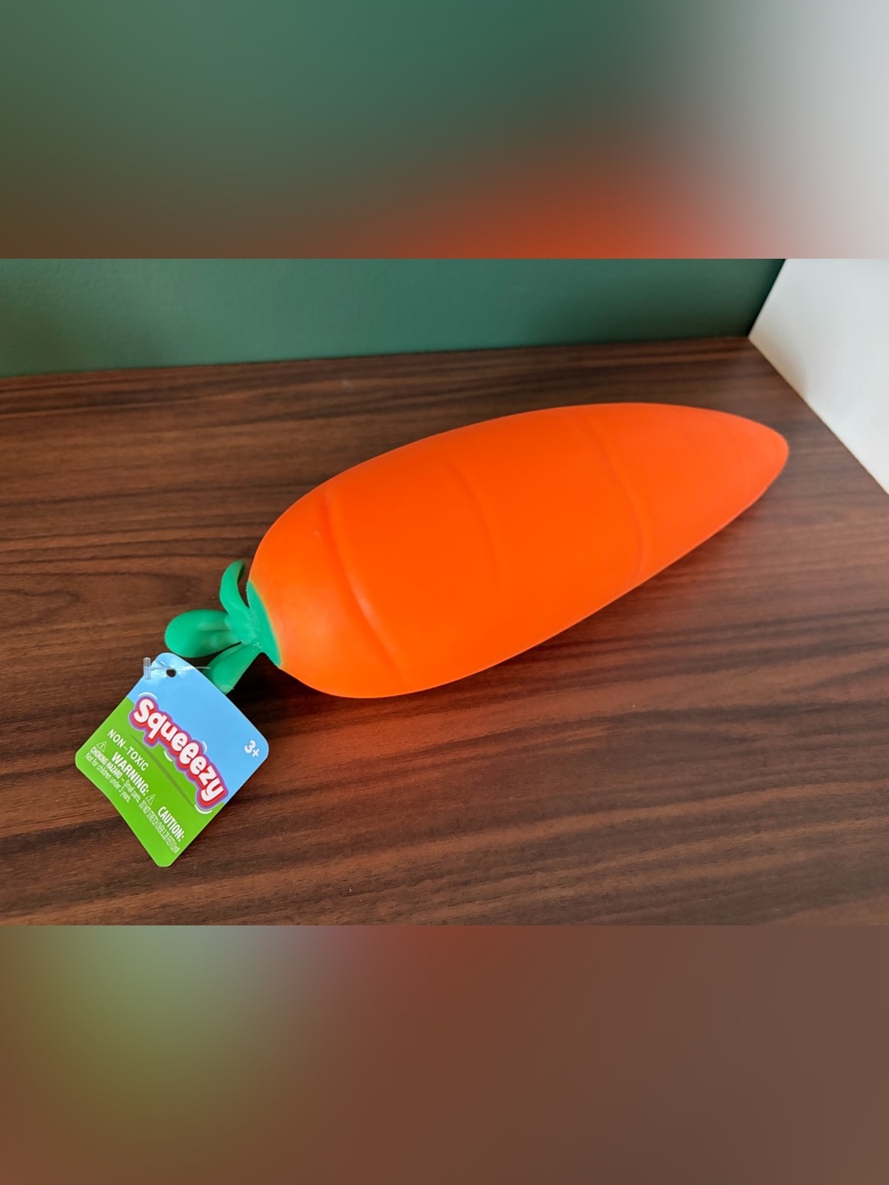 Squeeezy Viral Carrot Squeezy